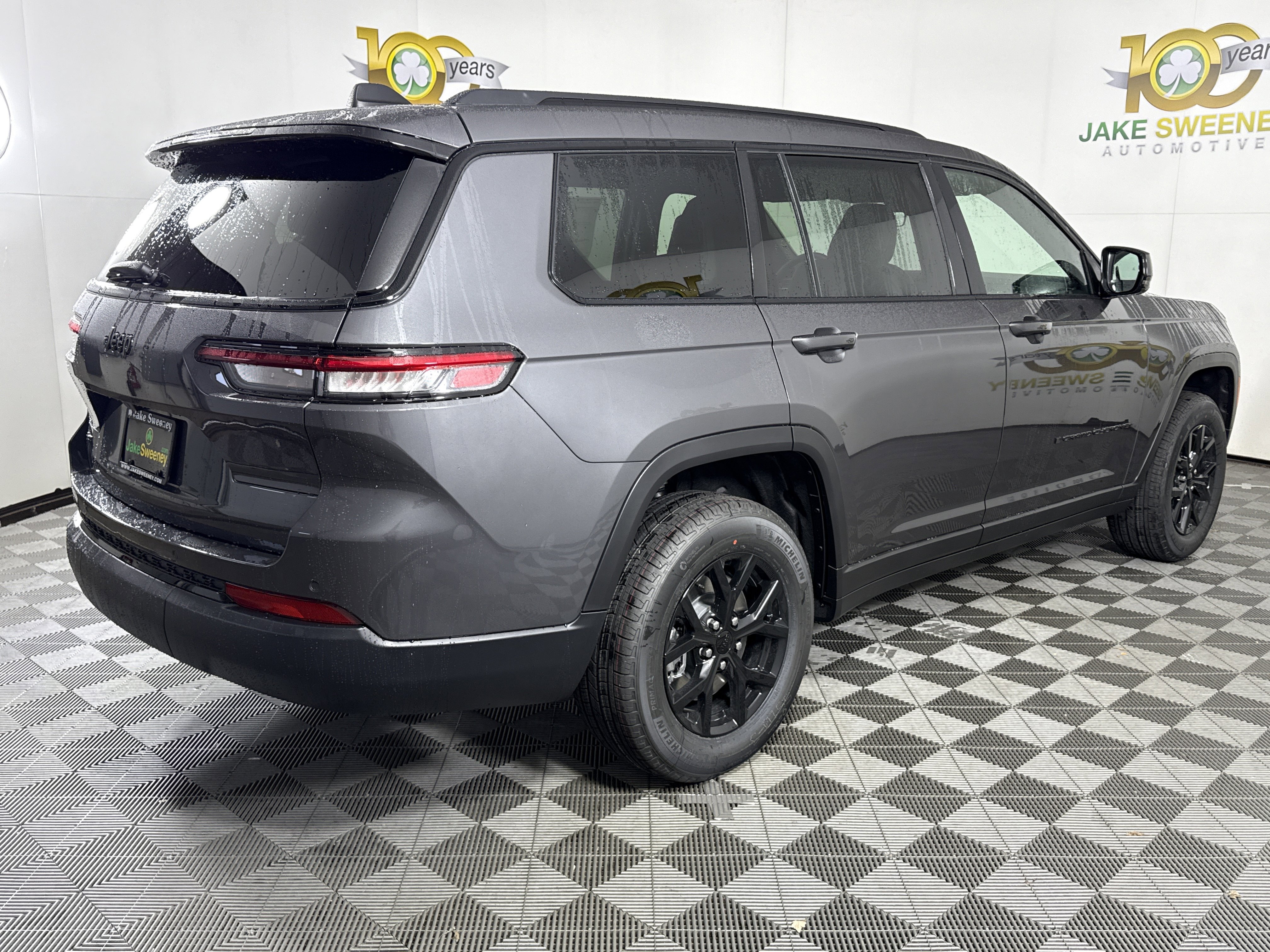 New 2025 Jeep Grand Cherokee L Altitude image 10