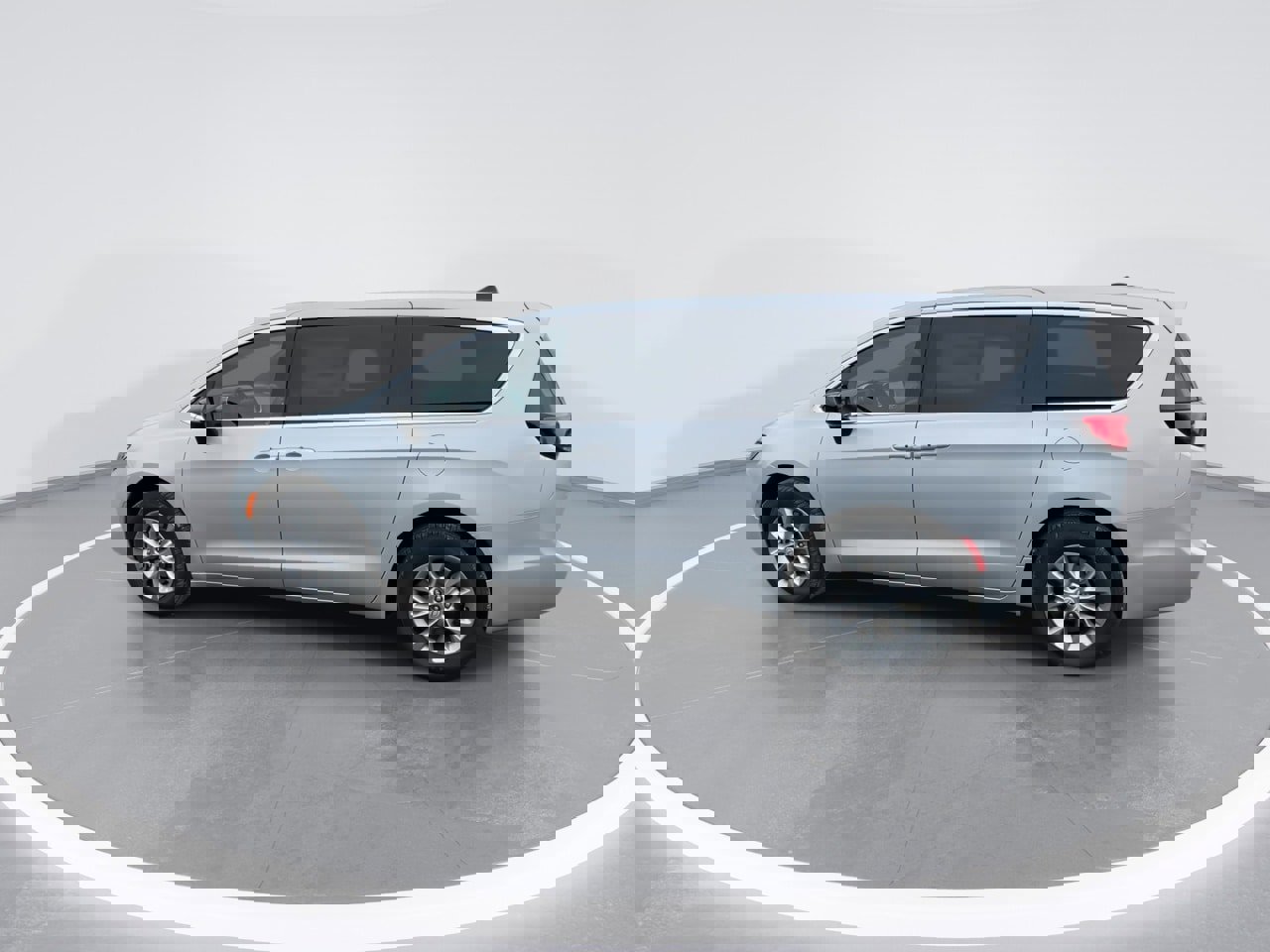 New 2026 Chrysler Pacifica Select image 5