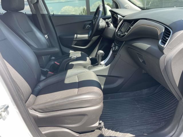 Used 2020 Chevrolet Trax LT w/ LT Convenience Package FWD image 8