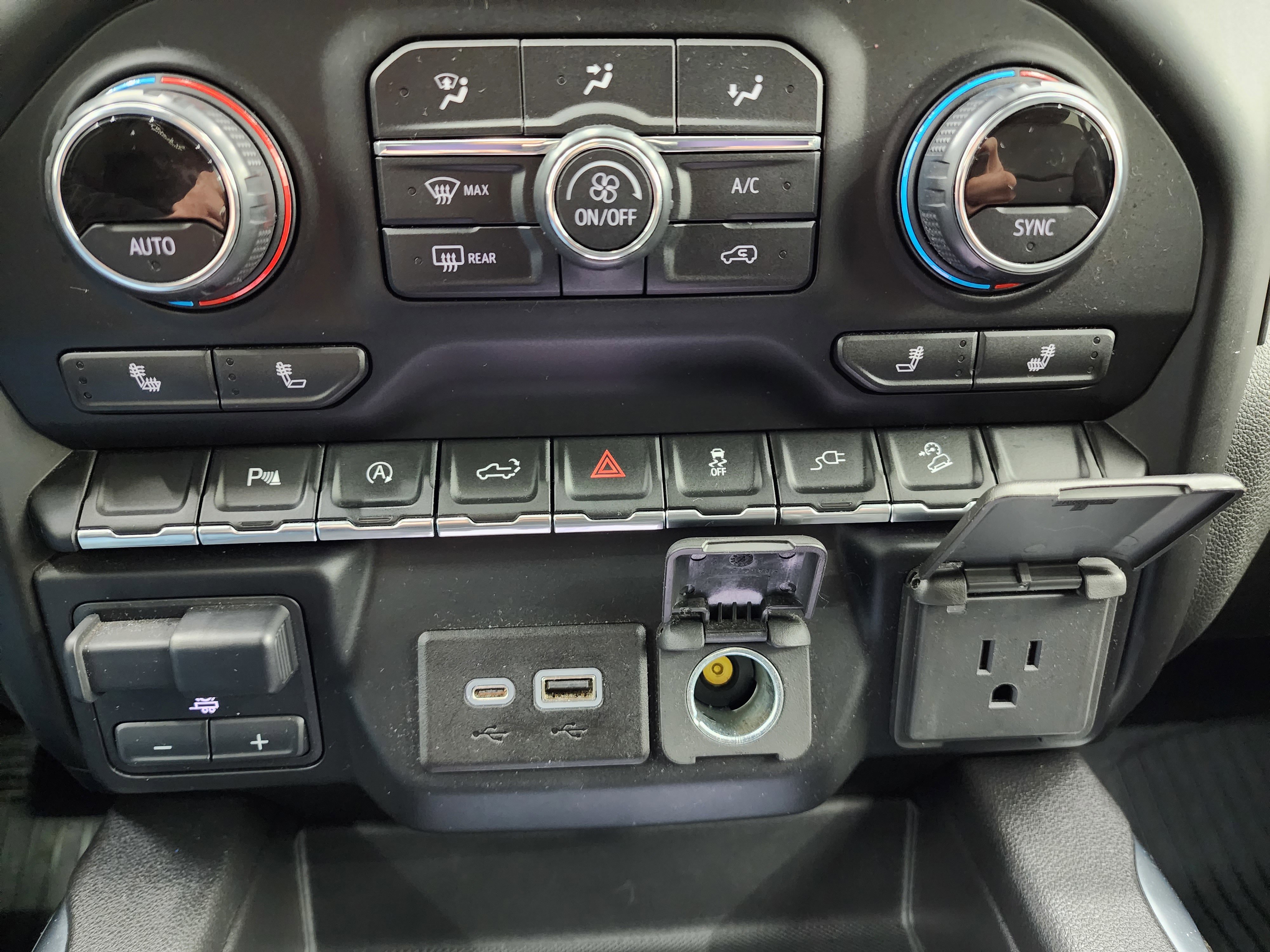 Used 2020 Chevrolet Silverado 1500 LT Trail Boss image 56