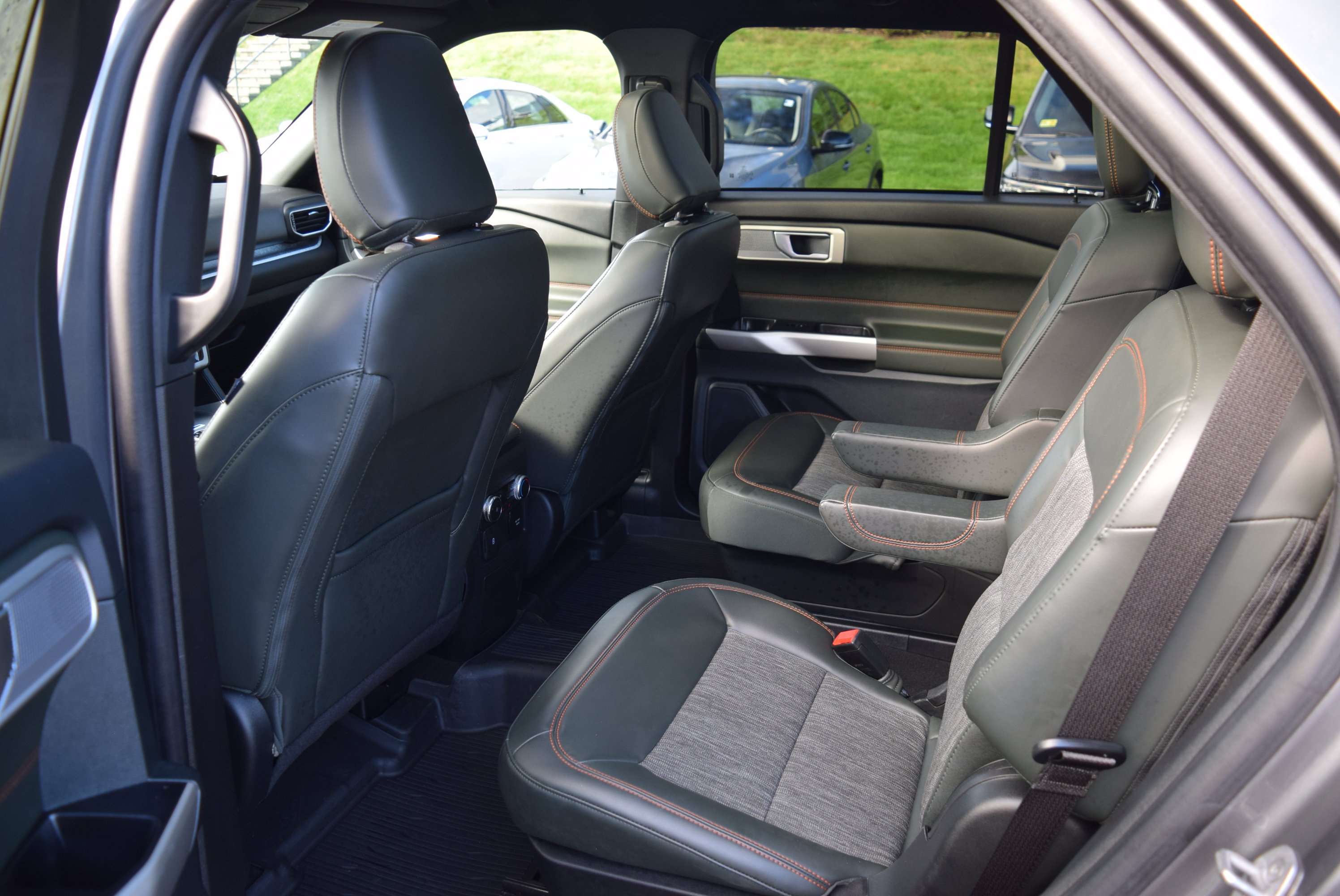 Used 2023 Ford Explorer Timberline w/ Timberline Technology Package AWD/4WD image 8