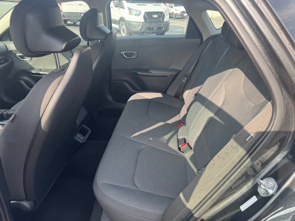 Used 2025 Kia K4 FWD image 28
