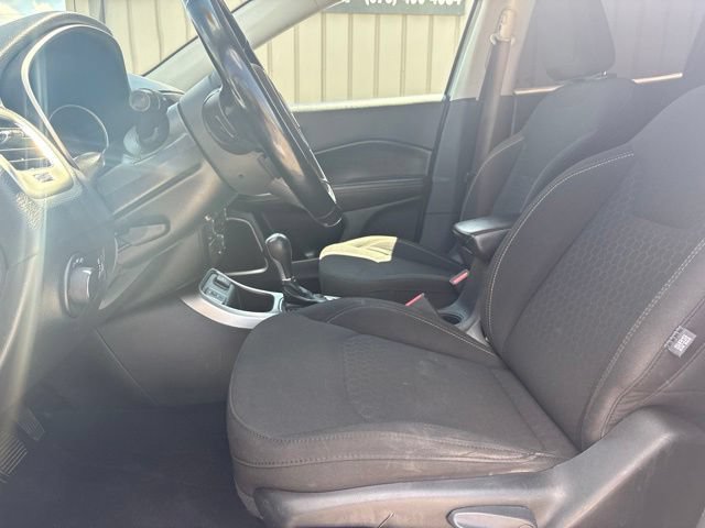 Used 2021 Jeep Compass Sport w/ Cold Weather Group FWD image 14