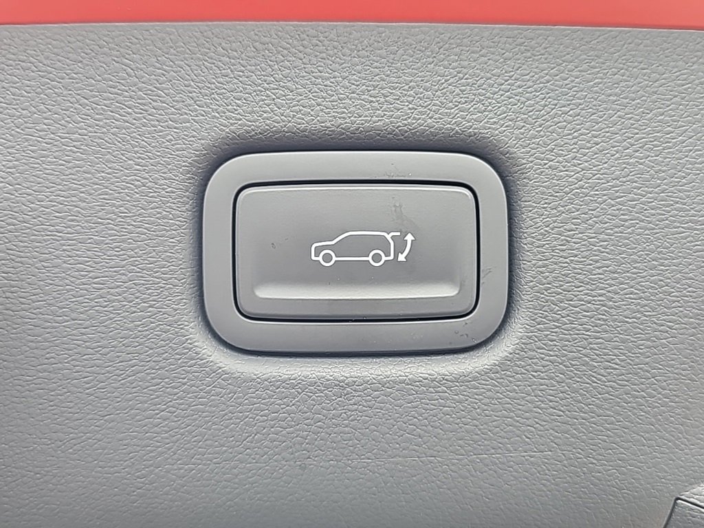 Used 2024 Hyundai Kona Limited image 7