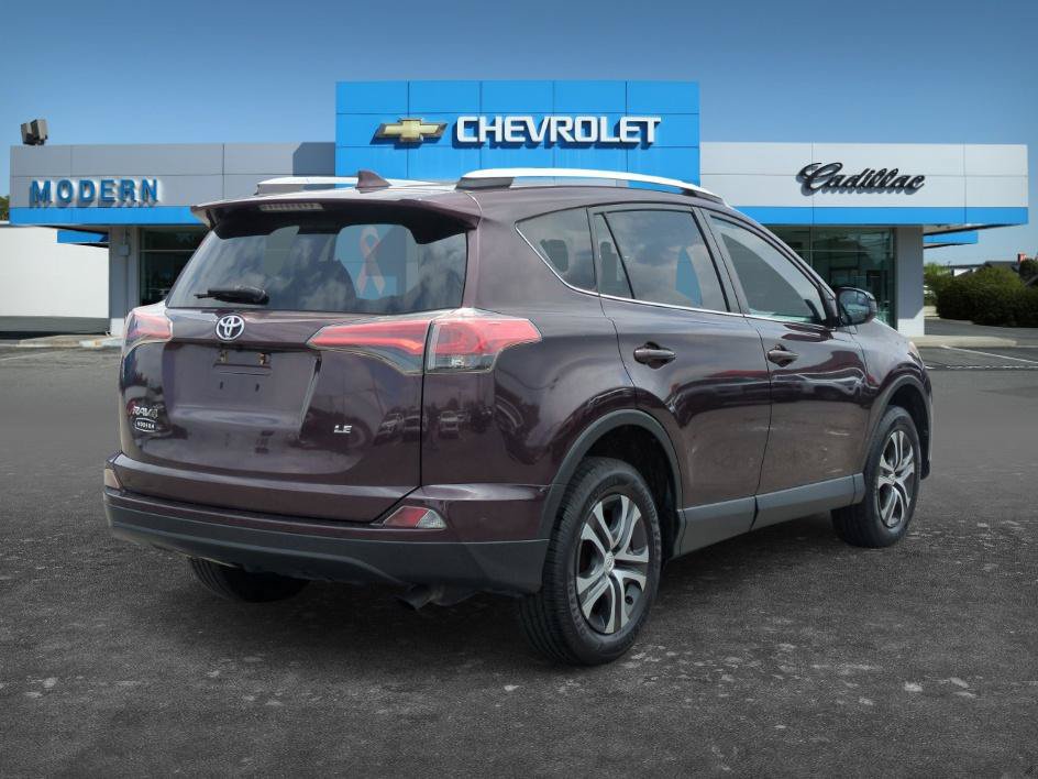 Used 2016 Toyota RAV4 LE FWD image 5