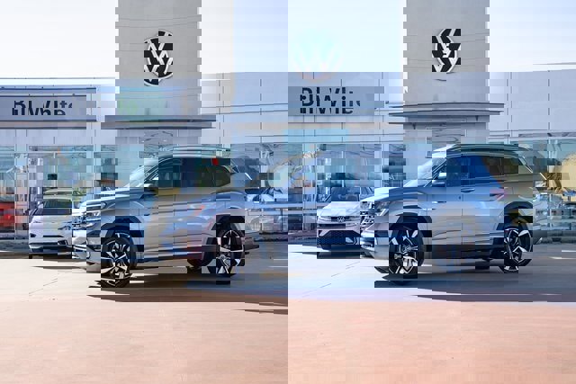 New 2026 Volkswagen Atlas SEL Premium R-Line image 1