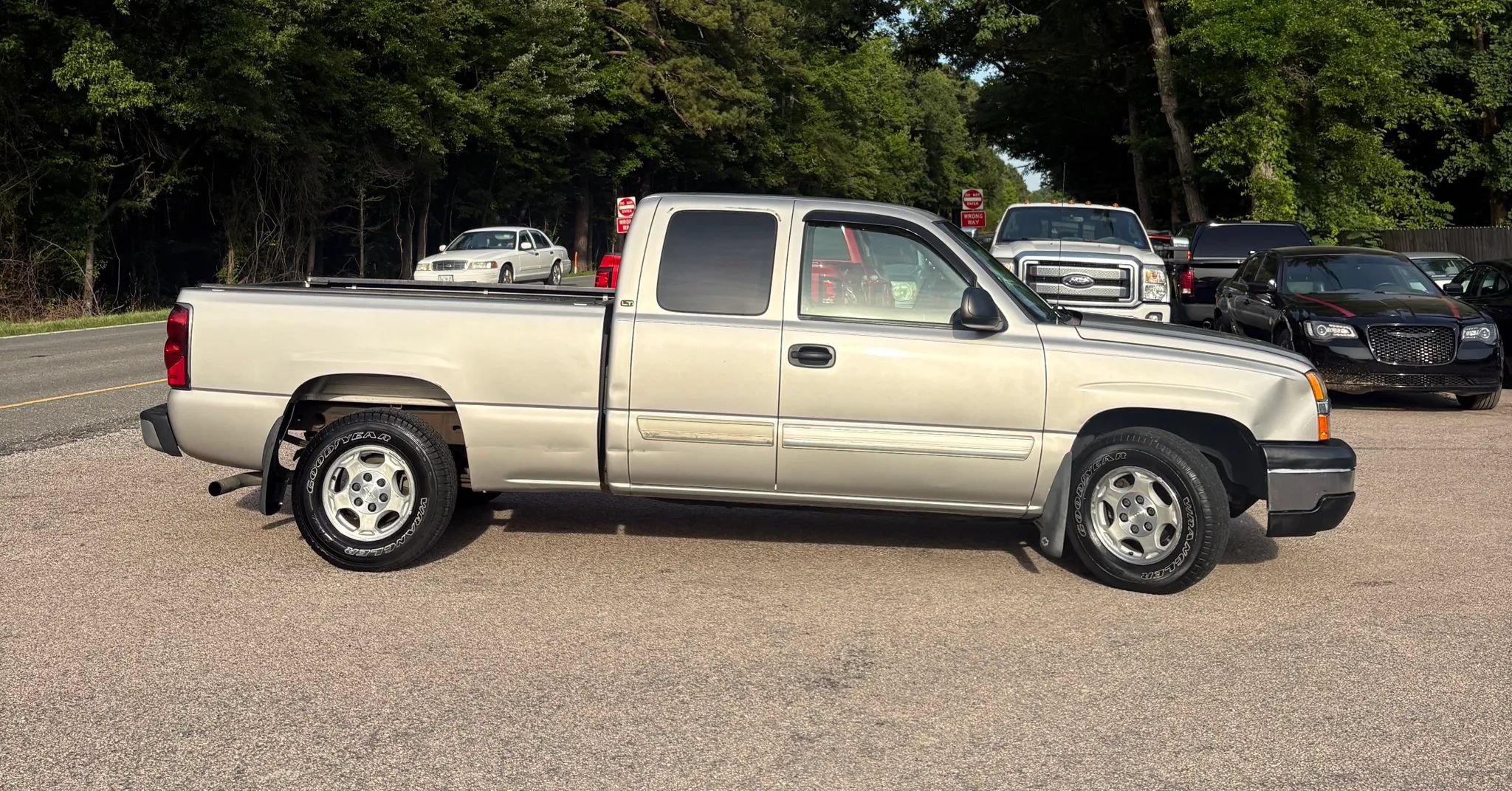 Used 2004 Chevrolet Silverado 1500 LT w/ Light Duty Power Package RWD image 6