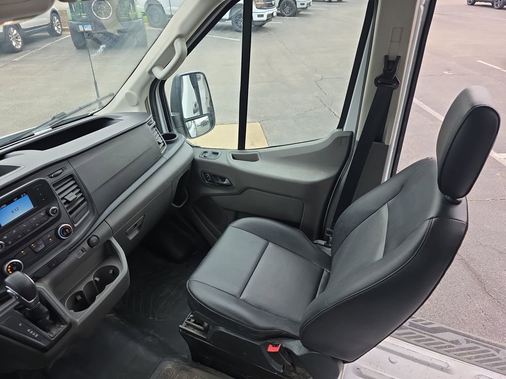 Certified 2023 Ford Transit 250 Medium Roof AWD image 31