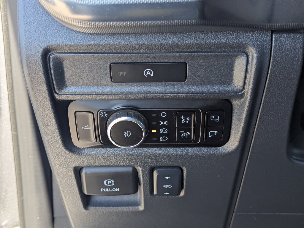 Used 2025 Ford F150 Lariat w/ Equipment Group 502A High AWD/4WD image 26