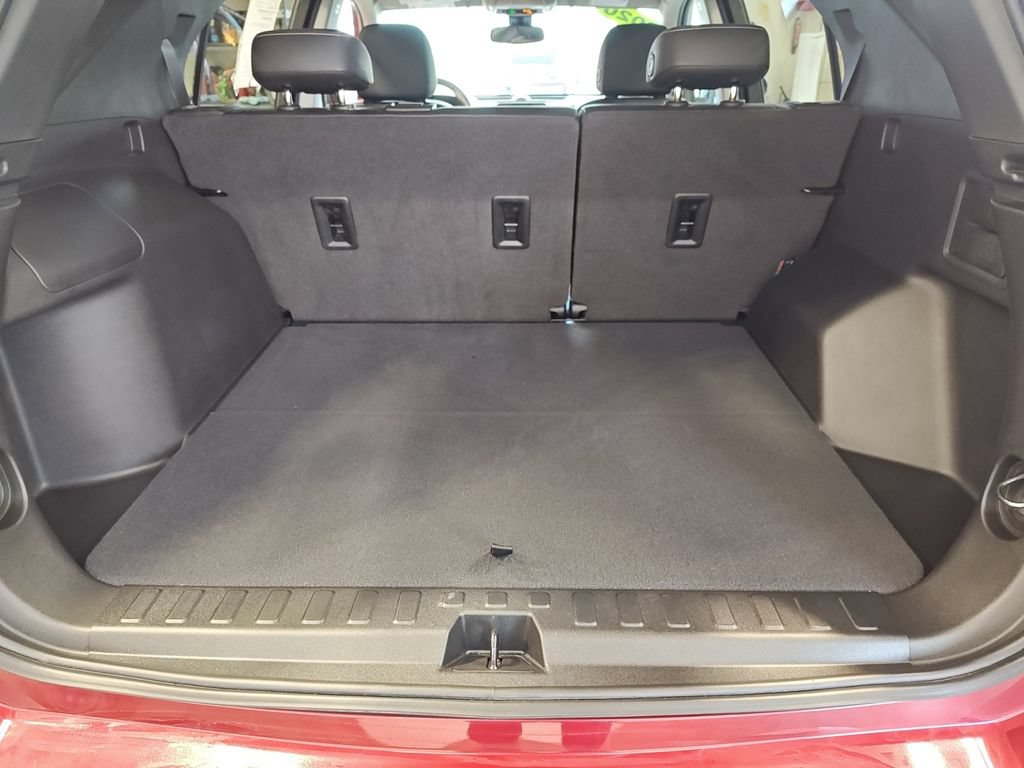 Used 2020 Chevrolet Equinox Premier AWD/4WD image 30