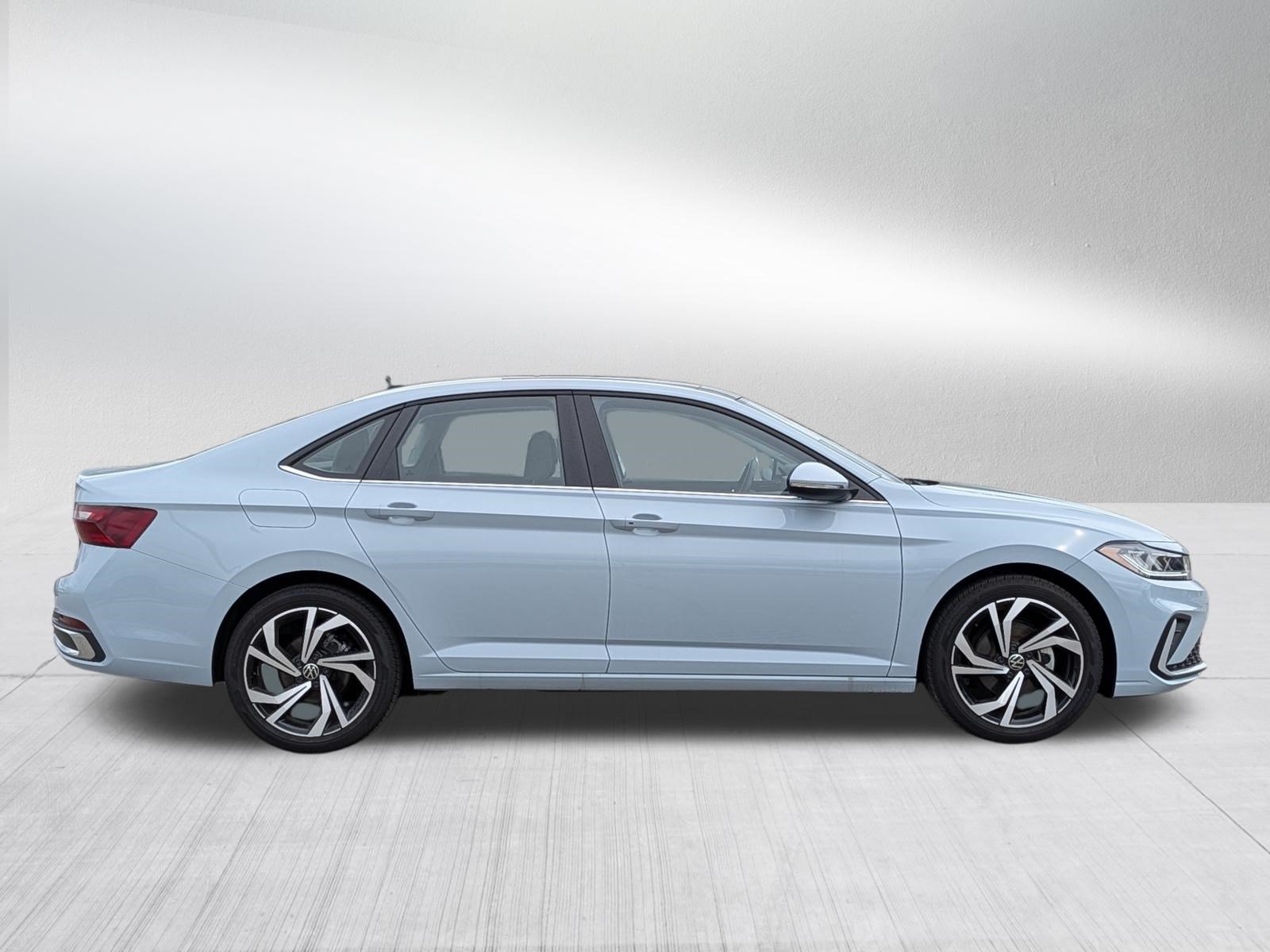 Used 2026 Volkswagen Jetta SEL FWD image 8