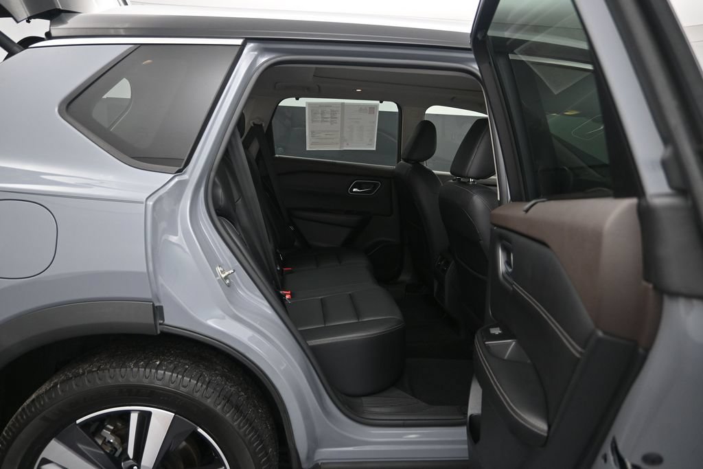 Used 2021 Nissan Rogue SL w/ Premium Package FWD image 27