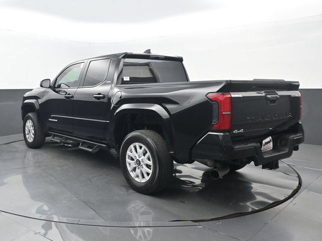 Used 2024 Toyota Tacoma SR5 AWD/4WD image 3