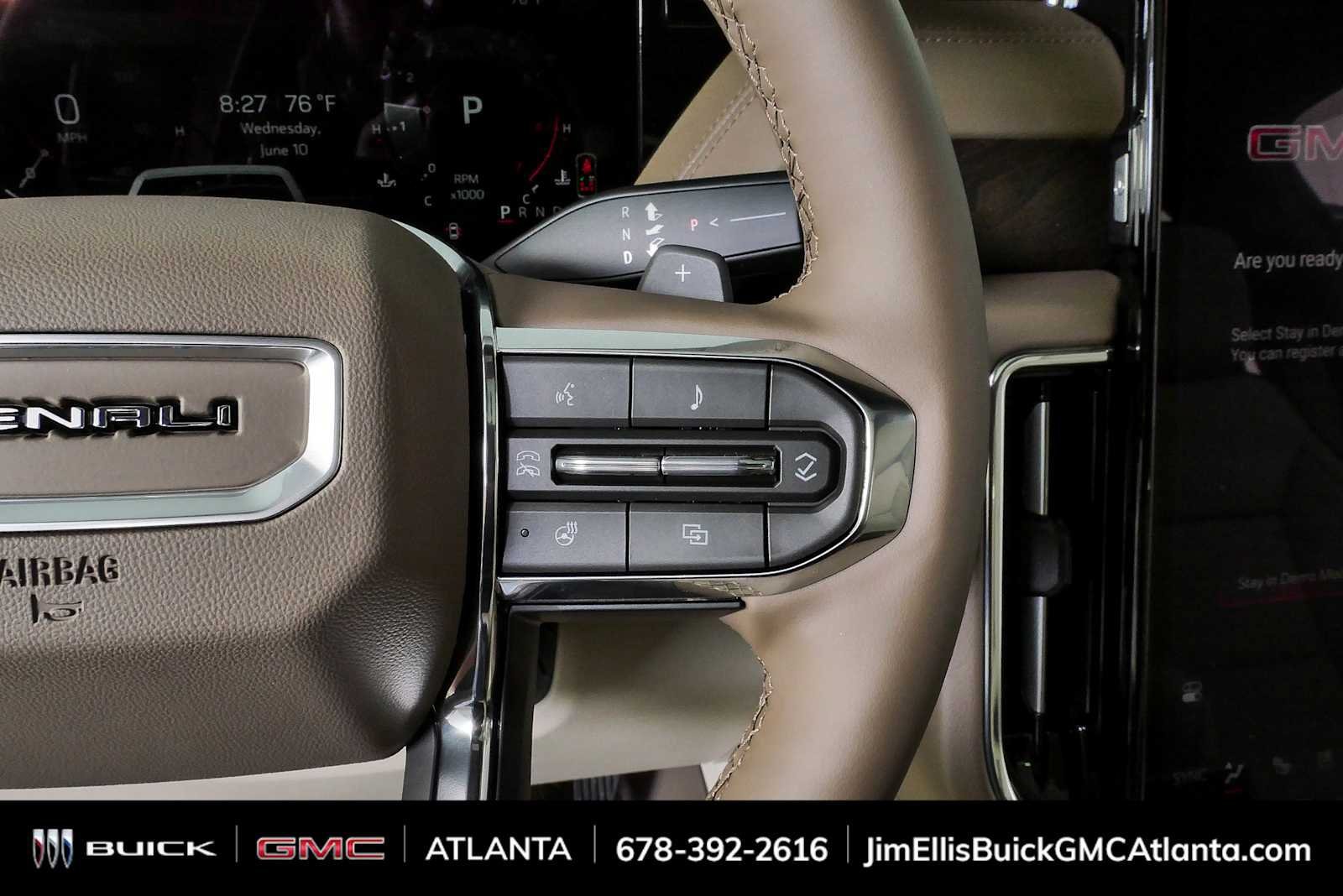 New 2026 GMC Yukon Denali w/ Denali Reserve Package AWD/4WD image 11