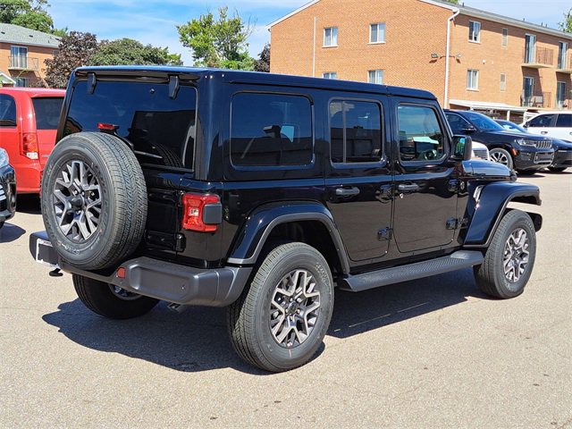 New 2025 Jeep Wrangler Sahara image 4
