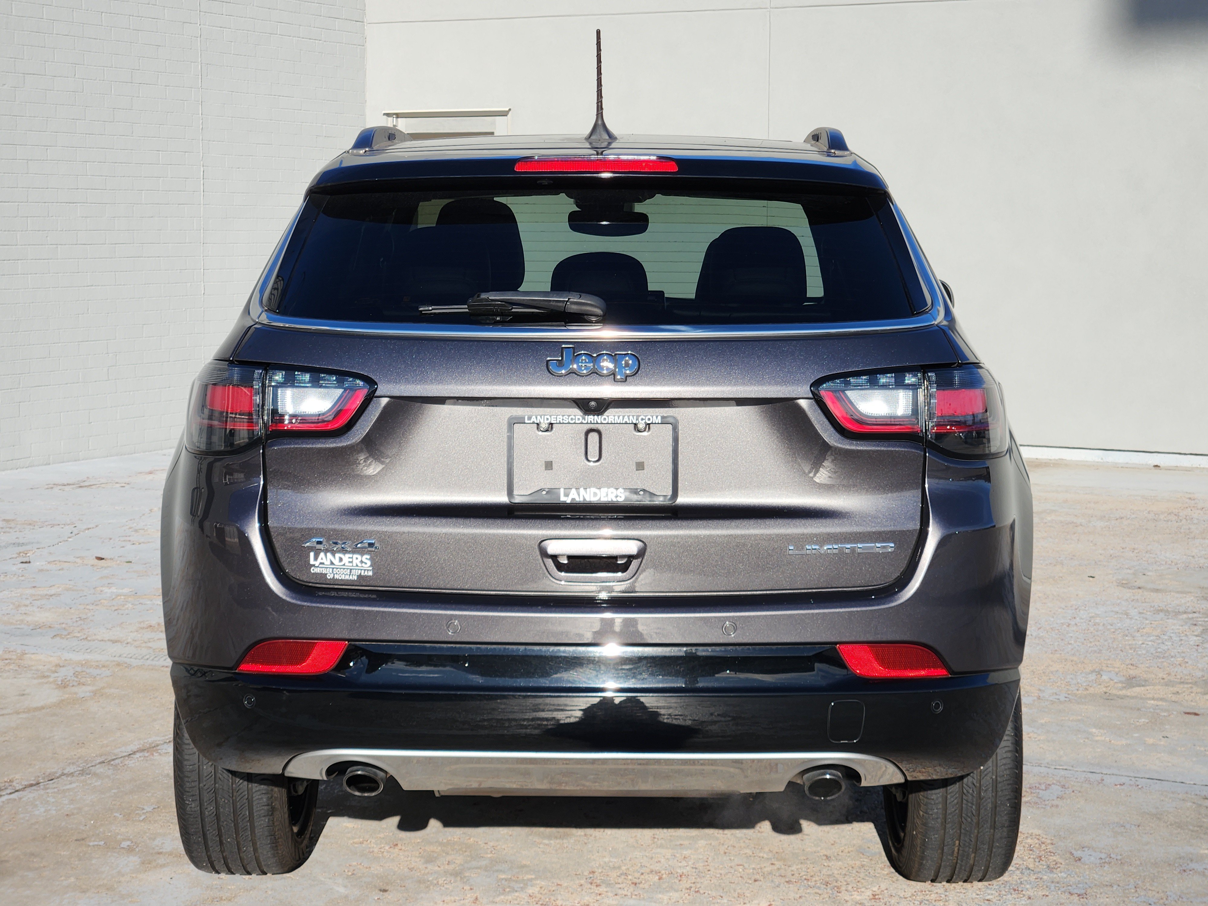 Used 2023 Jeep Compass Limited w/ Elite Group AWD/4WD image 7