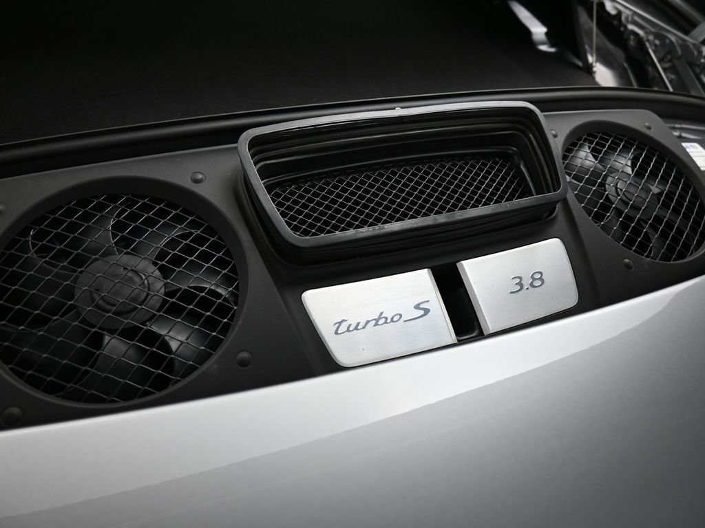 Certified 2015 Porsche 911 Turbo S image 32