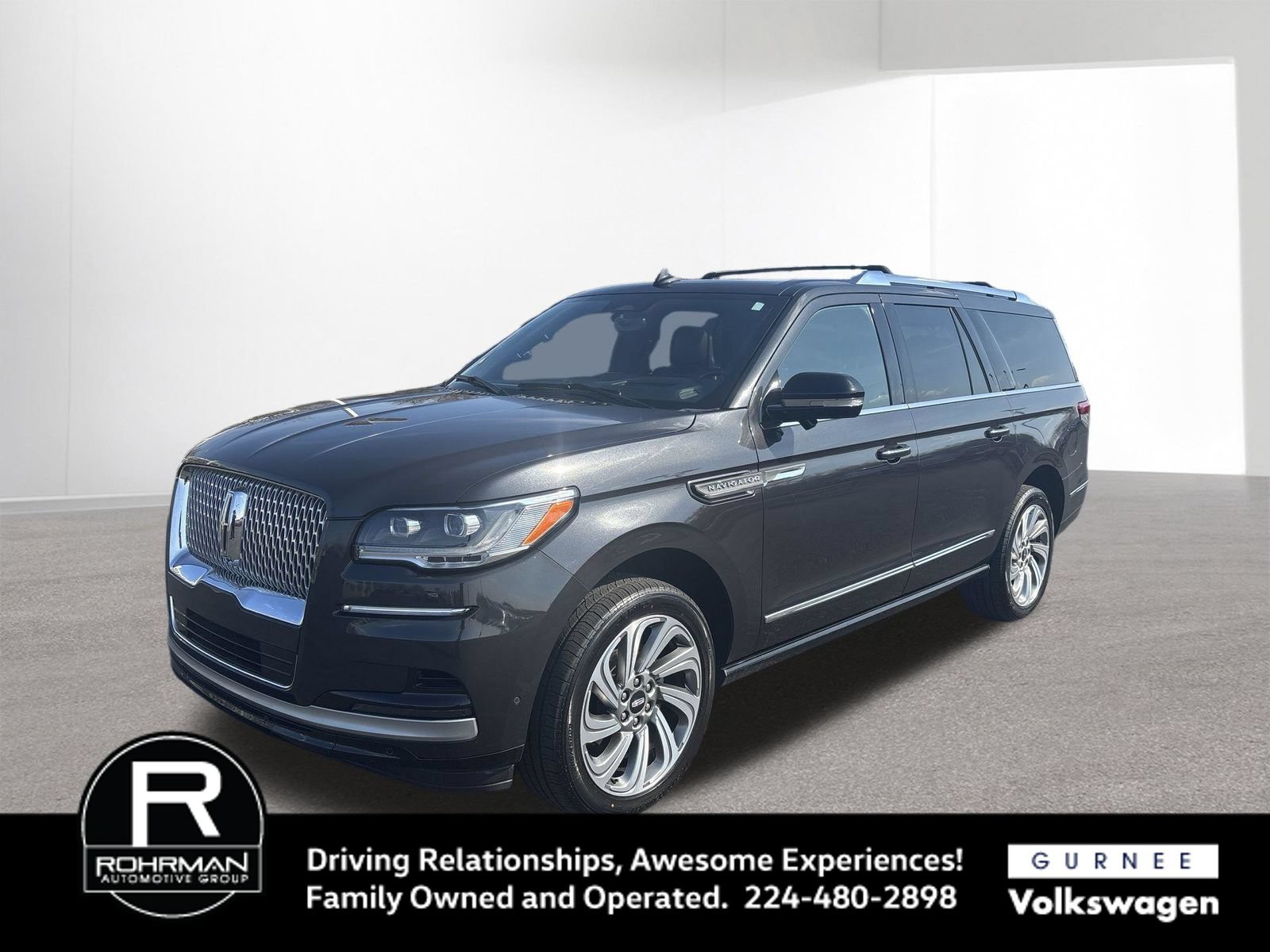 Used 2023 Lincoln Navigator L Reserve AWD/4WD image 5