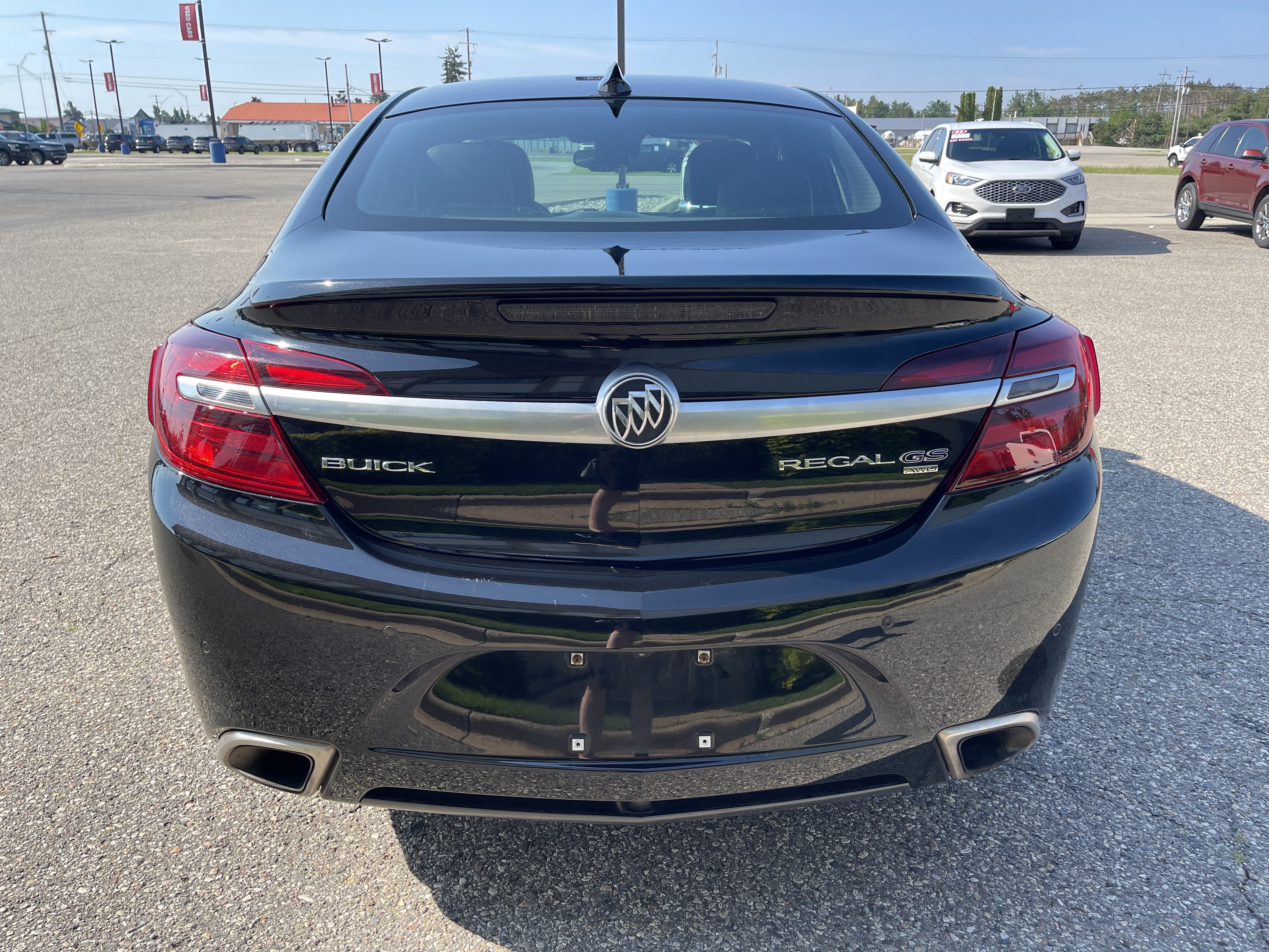 Used 2017 Buick Regal GS w/ Driver Confidence Package #2 AWD/4WD image 4