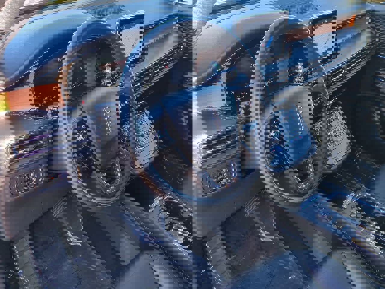 Used 2022 Lincoln Corsair Reserve image 2