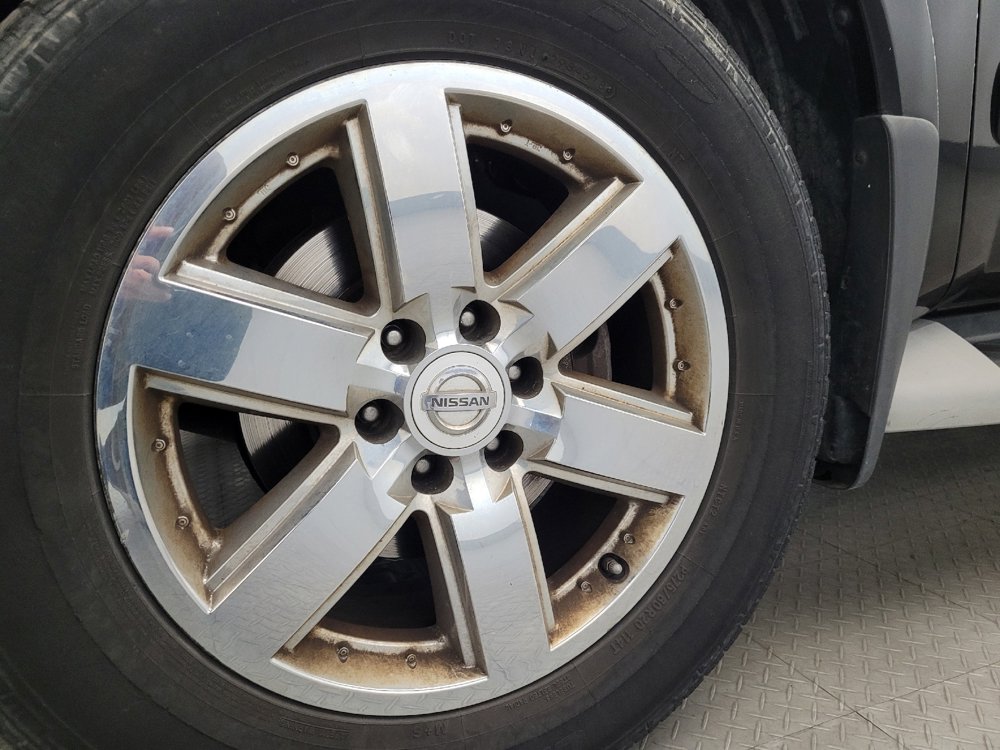 Used 2013 Nissan Armada Platinum image 31