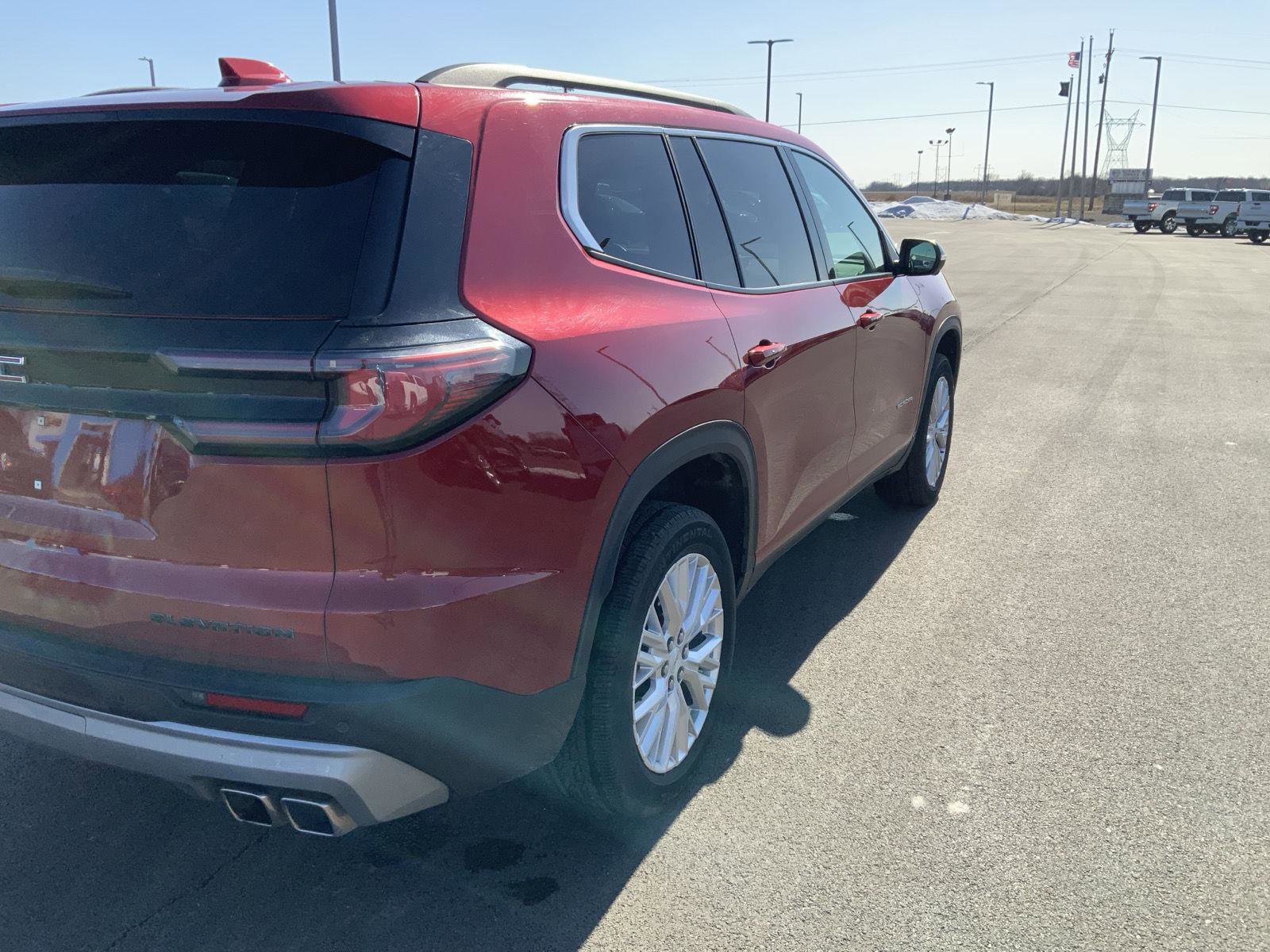 Used 2024 GMC Acadia Elevation image 19