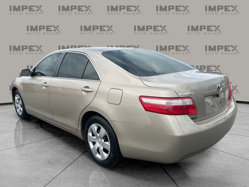 Used 2009 Toyota Camry LE image 3