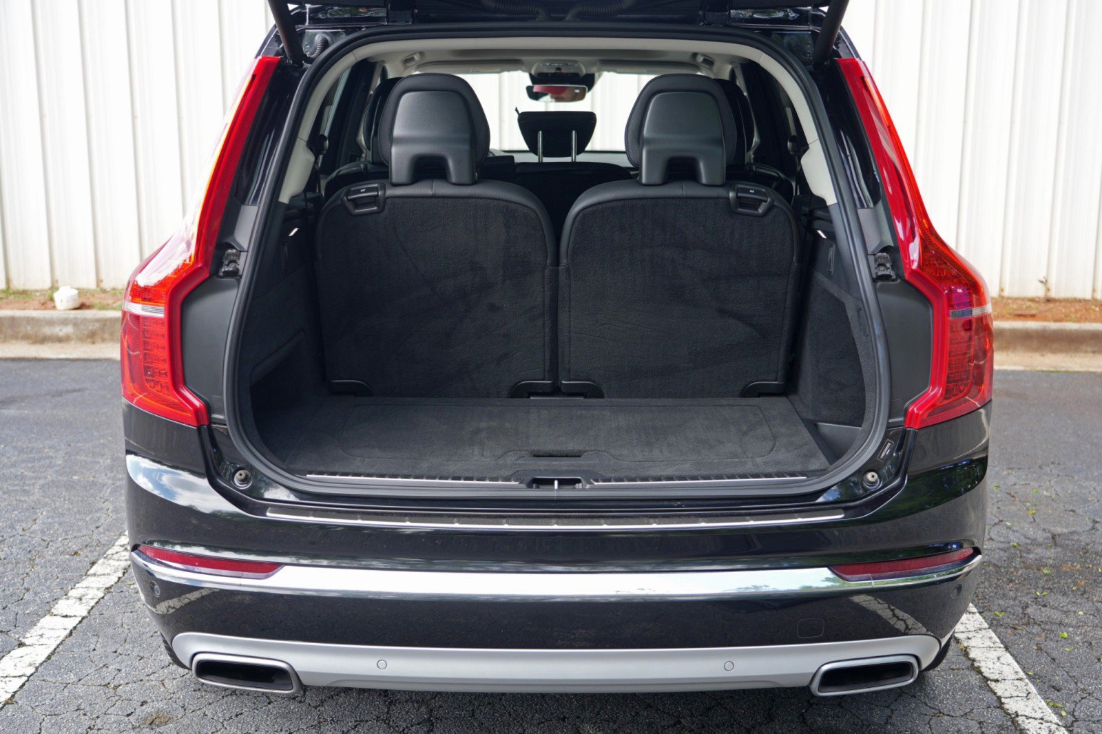 Used 2021 Volvo XC90 T8 Inscription Expression w/ Protection Package Premier AWD/4WD image 9
