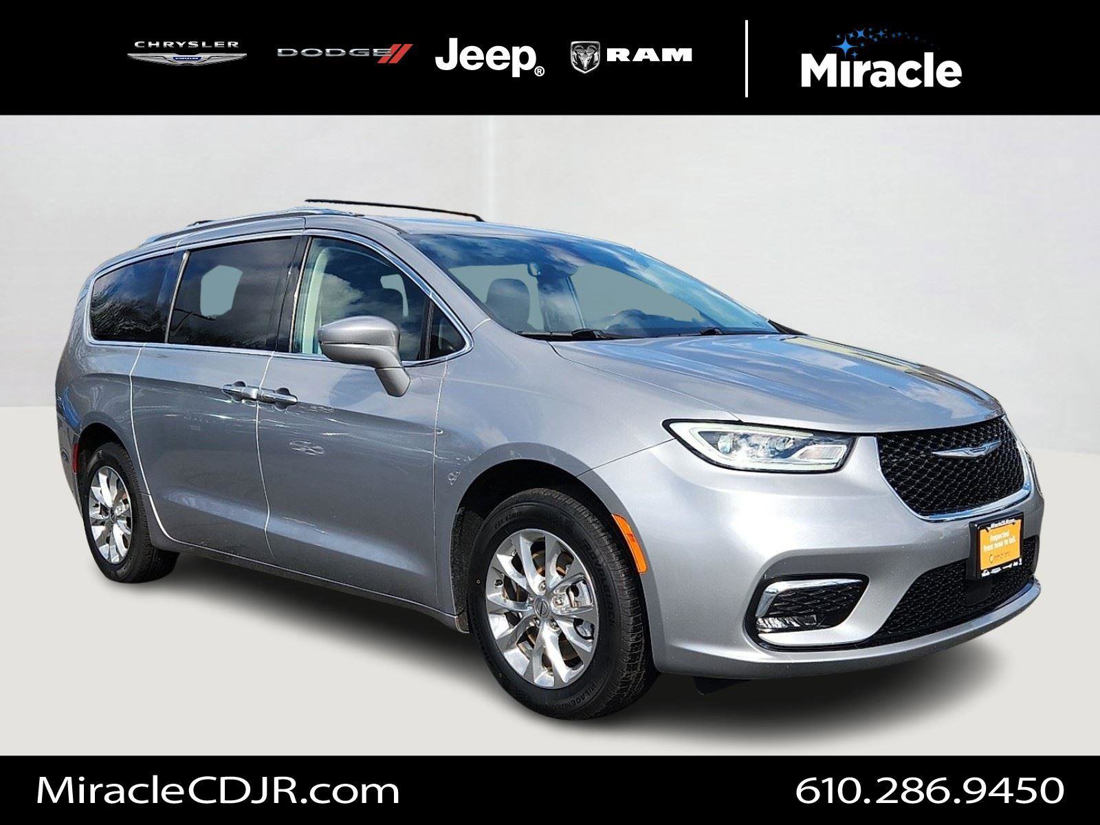 Certified 2021 Chrysler Pacifica Touring-L