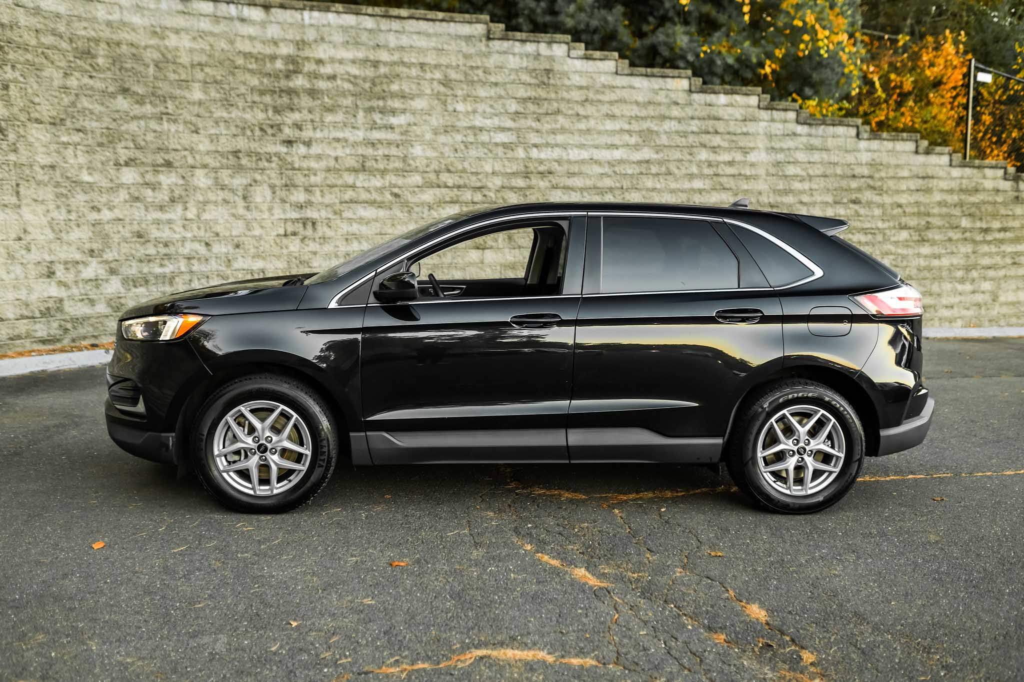 Used 2023 Ford Edge SEL image 10
