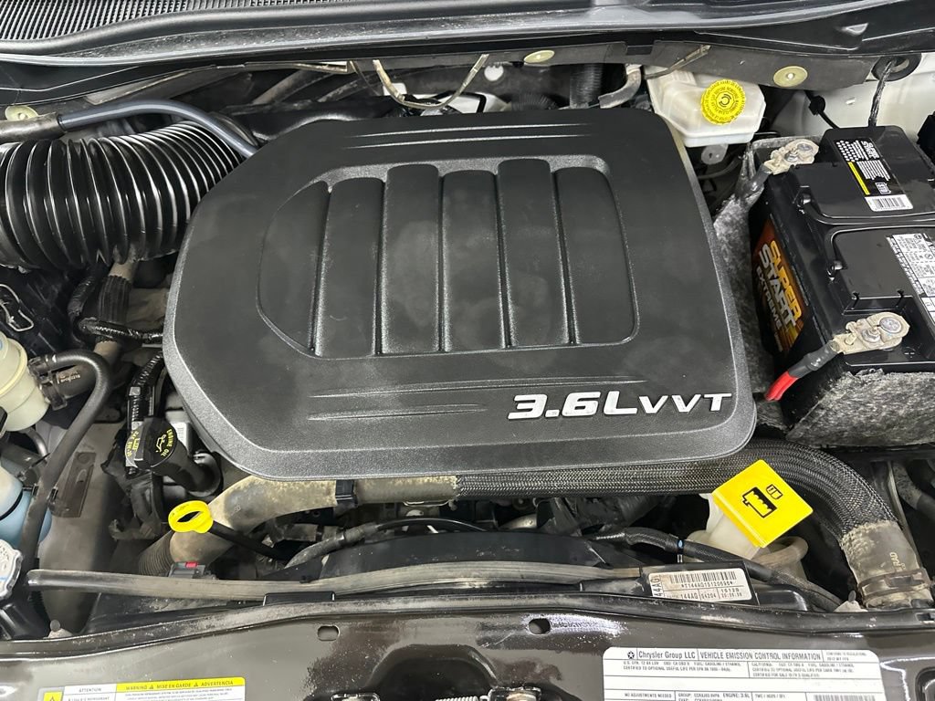 Used 2012 Dodge Grand Caravan SXT w/ Entertainment Group 1 FWD image 21