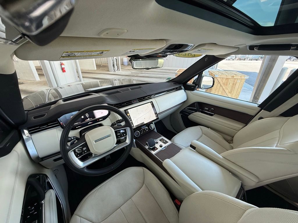Certified 2023 Land Rover Range Rover Long Wheelbase SE image 23