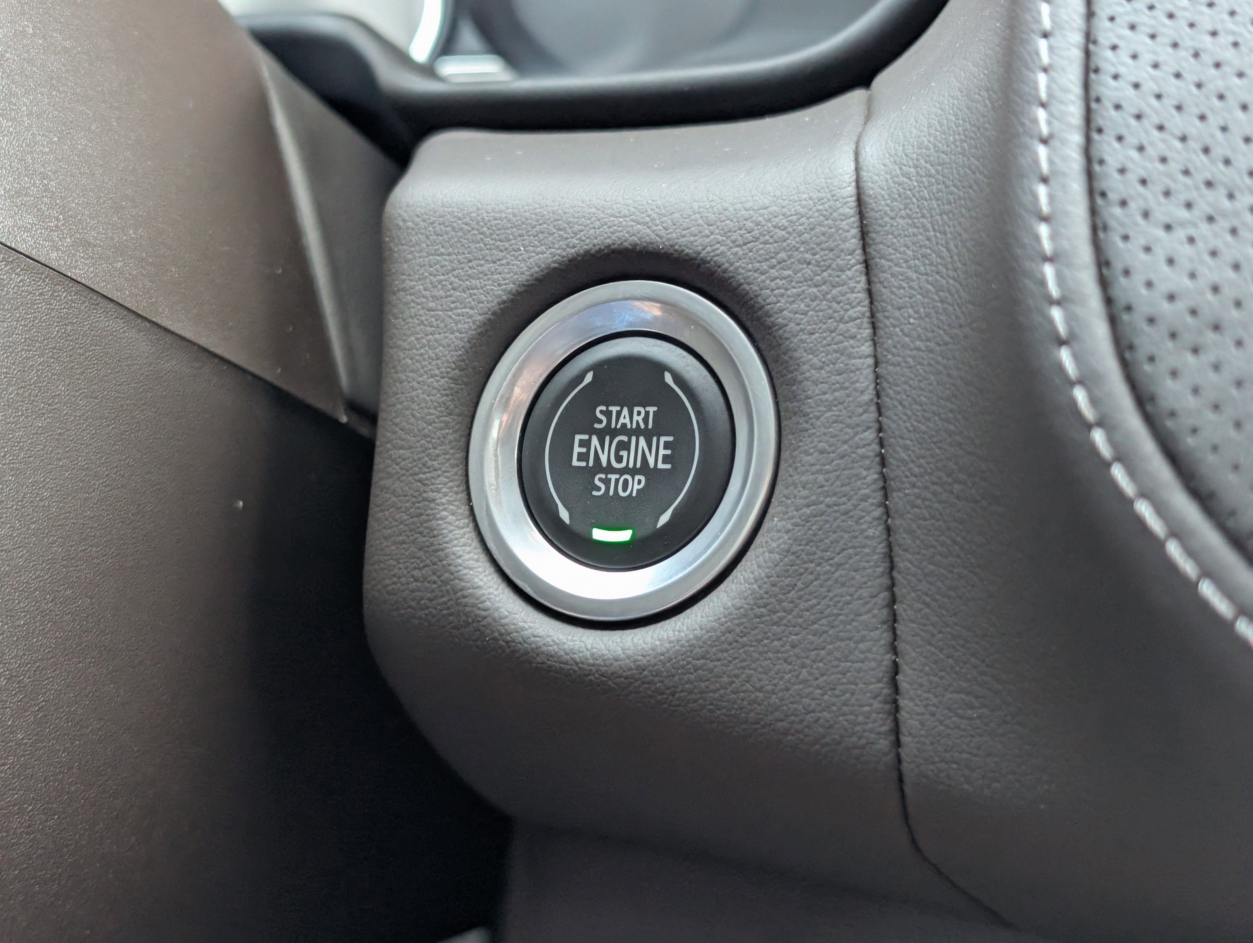 Used 2021 GMC Yukon XL SLT w/ SLT Premium Package image 19