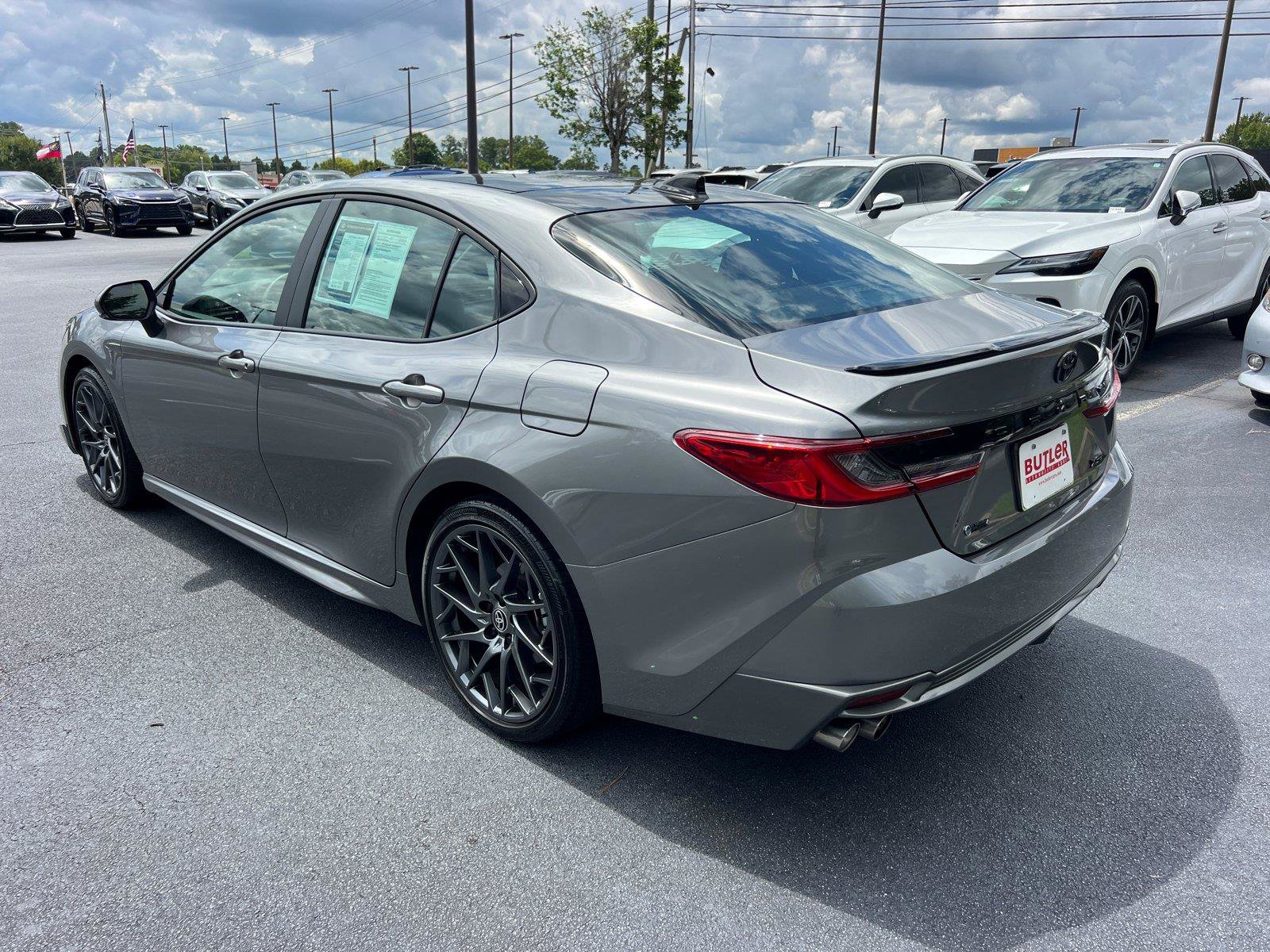 Used 2025 Toyota Camry XSE FWD image 7