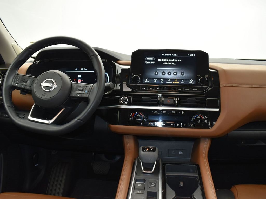 Used 2024 Nissan Pathfinder Platinum w/ Cargo Package image 29