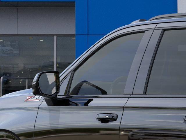 New 2026 Chevrolet Suburban Z71 image 36