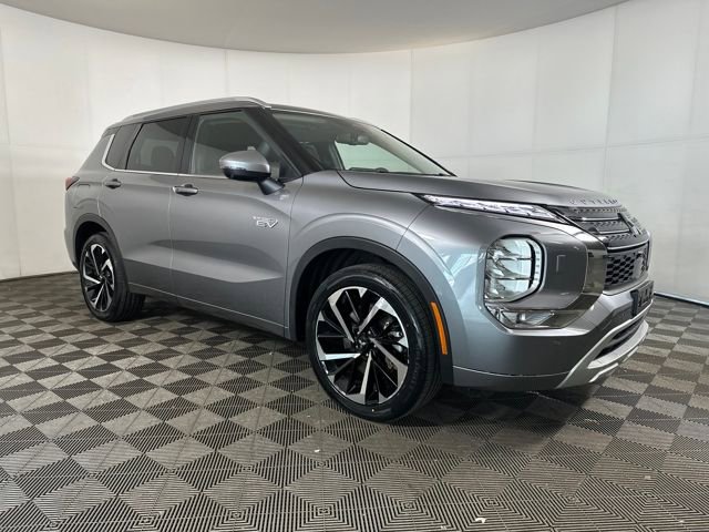 Used 2023 Mitsubishi Outlander SEL video 2