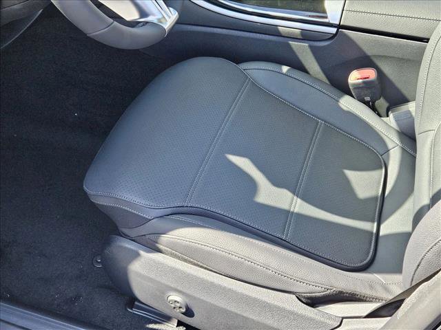 New 2026 Mercedes-Benz C 300 4MATIC Sedan image 4