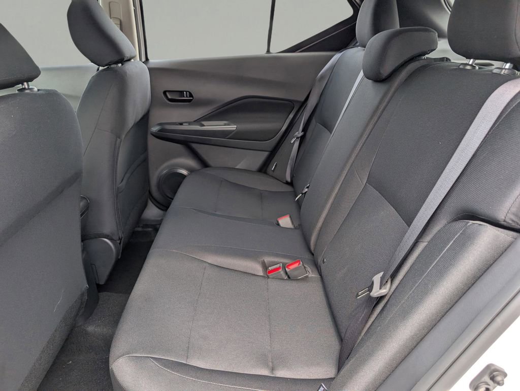 New 2025 Nissan Kicks Play S image 9