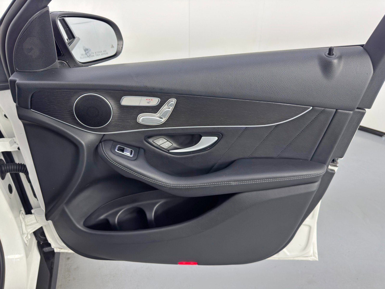 Used 2022 Mercedes-Benz GLC 300 4MATIC w/ AMG Line image 42