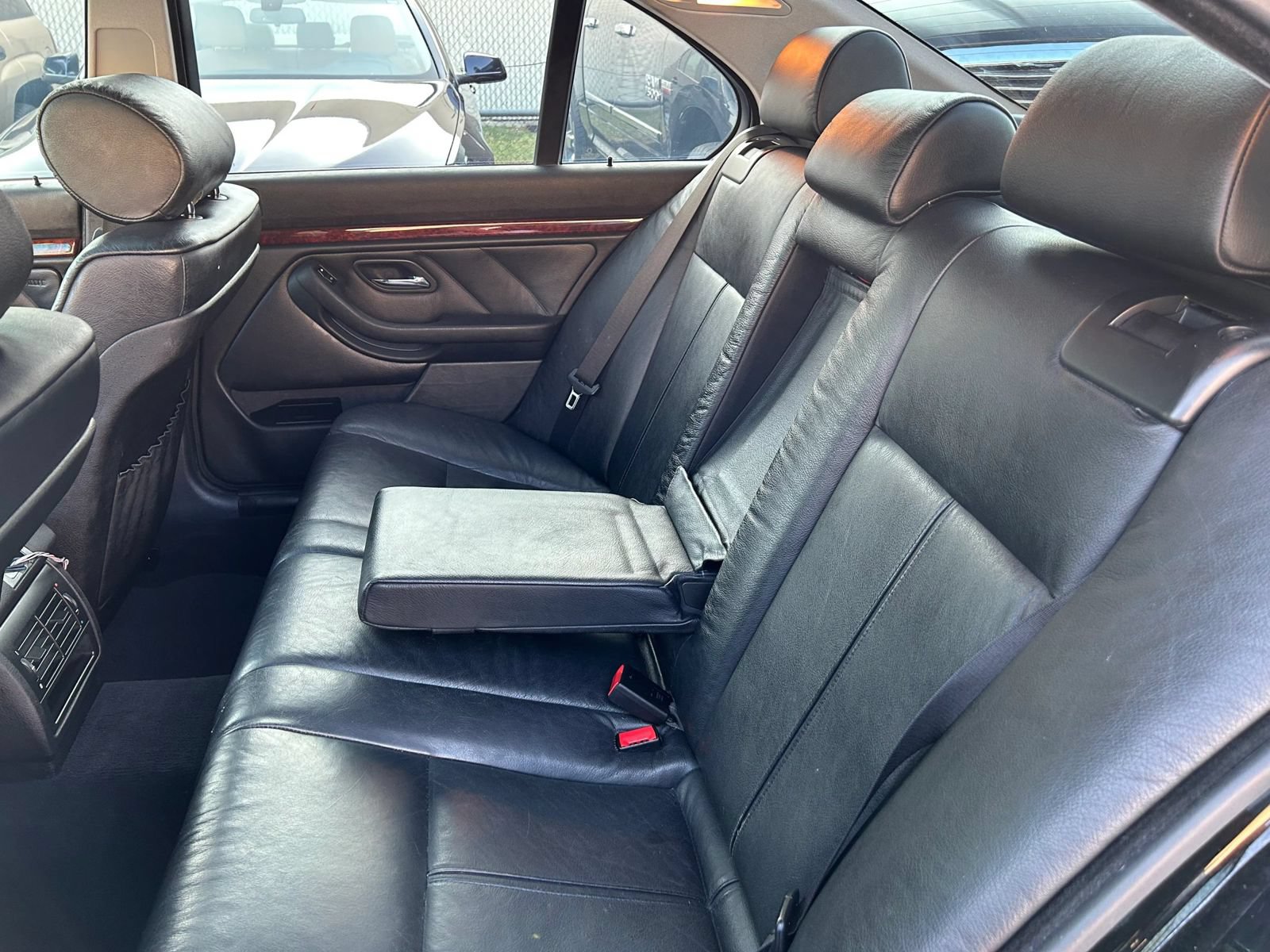Used 2001 BMW 530i Sedan RWD image 32