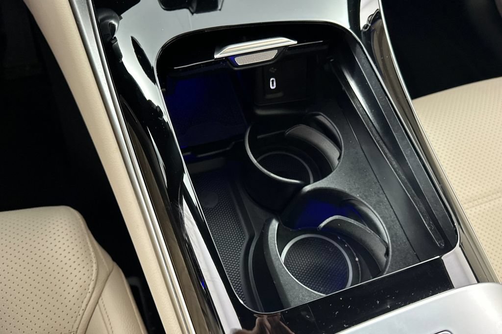Certified 2026 Mercedes-Benz GLC 300 image 35