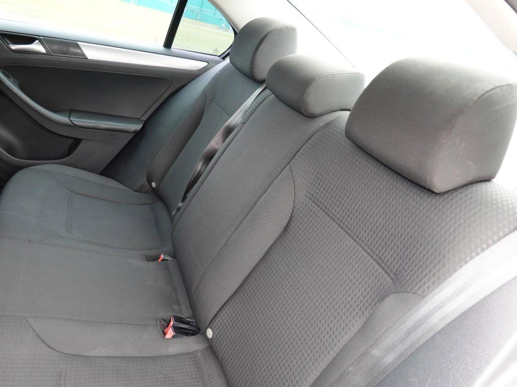 Used 2016 Volkswagen Jetta SE FWD image 15