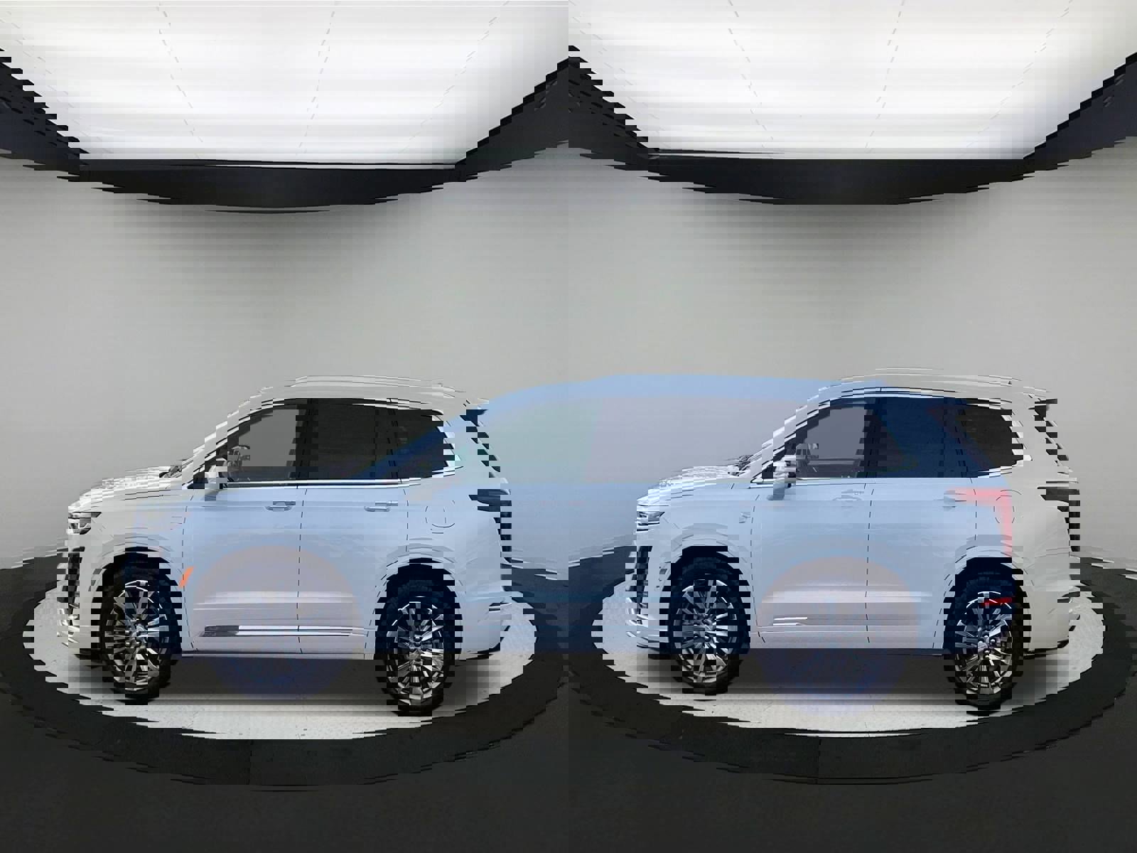 Used 2025 Cadillac XT6 Premium Luxury image 5