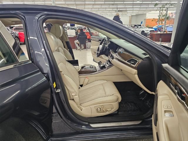 Used 2017 Genesis G90 5.0 Ultimate image 32