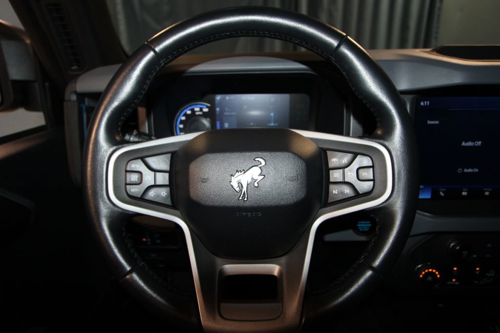 Used 2024 Ford Bronco Black Diamond image 10