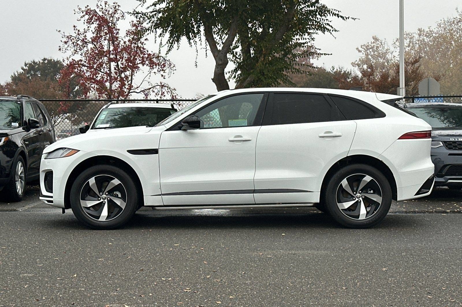 New 2025 Jaguar F-PACE R-Dynamic S AWD/4WD image 2