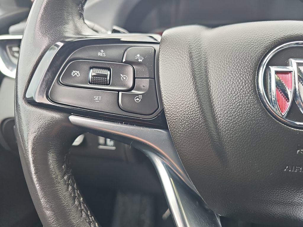 Used 2024 Buick Enclave Premium image 18