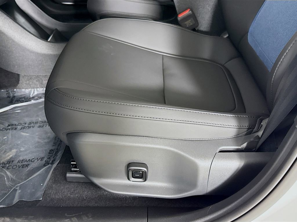 New 2026 Volvo EX30 Cross Country Ultra w/ Protection Package Premier image 18