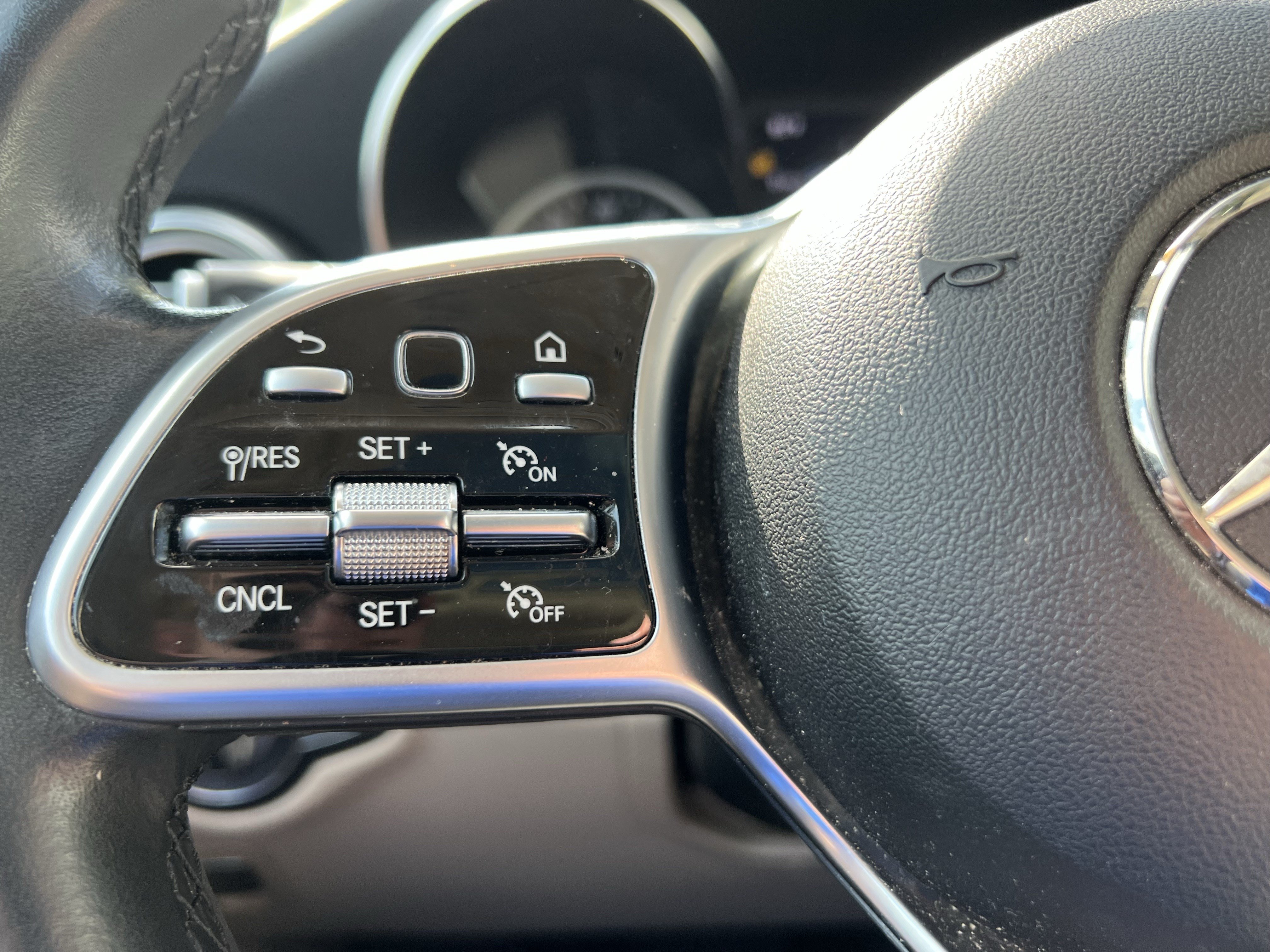 Certified 2022 Mercedes-Benz GLC 300 image 19
